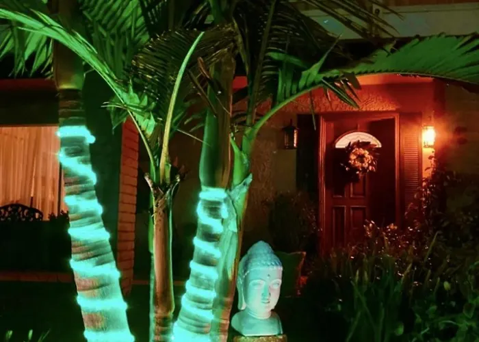 Tropical Retreat Close To Beach