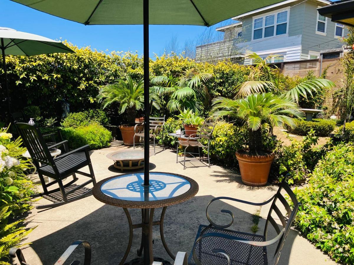 Tropical Retreat Close To
